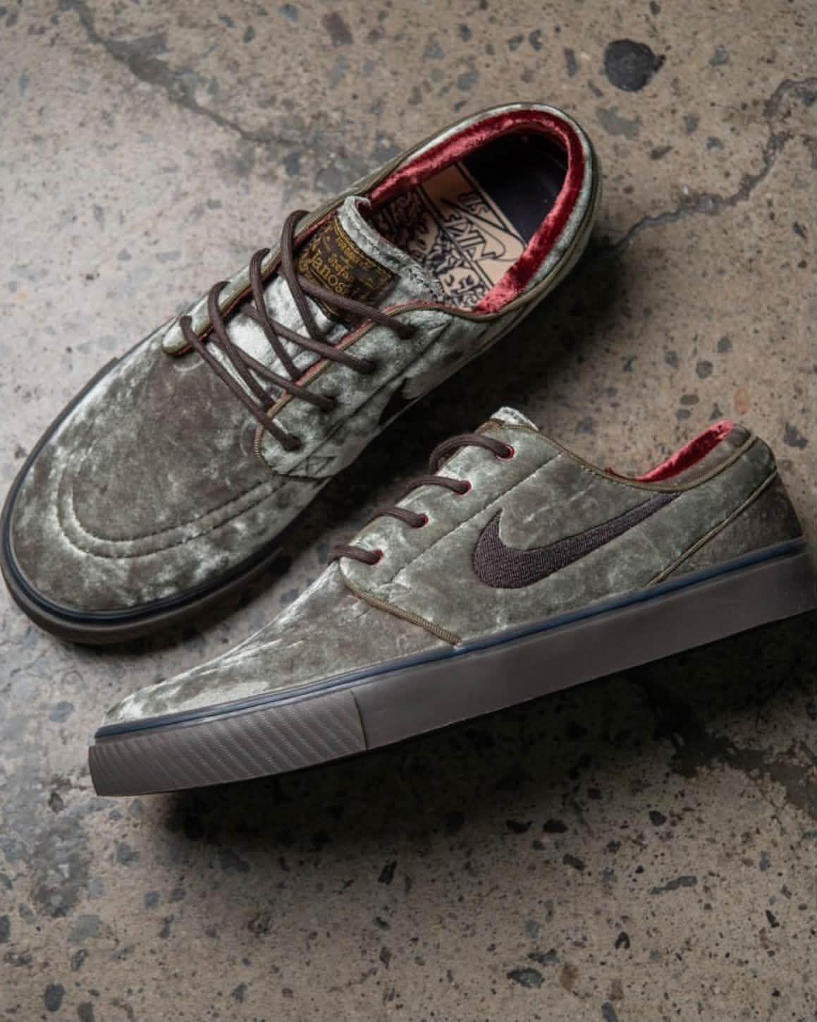Nike SB Janoski 丝绒橄榄绿|复古滑板鞋绝了